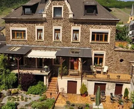 Altes Weingut An Der Vogtei Senheim