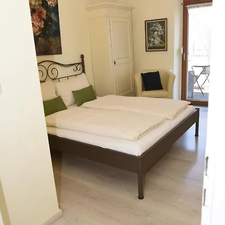 Altes Weingut An Der Vogtei 3* סנהיים