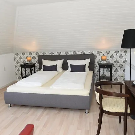 בית הארחה Altes Weingut An Der Vogtei סנהיים