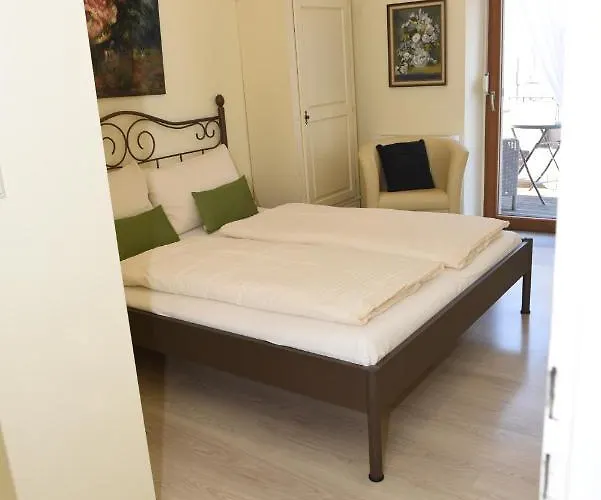 Altes Weingut An Der Vogtei 3* Senheim